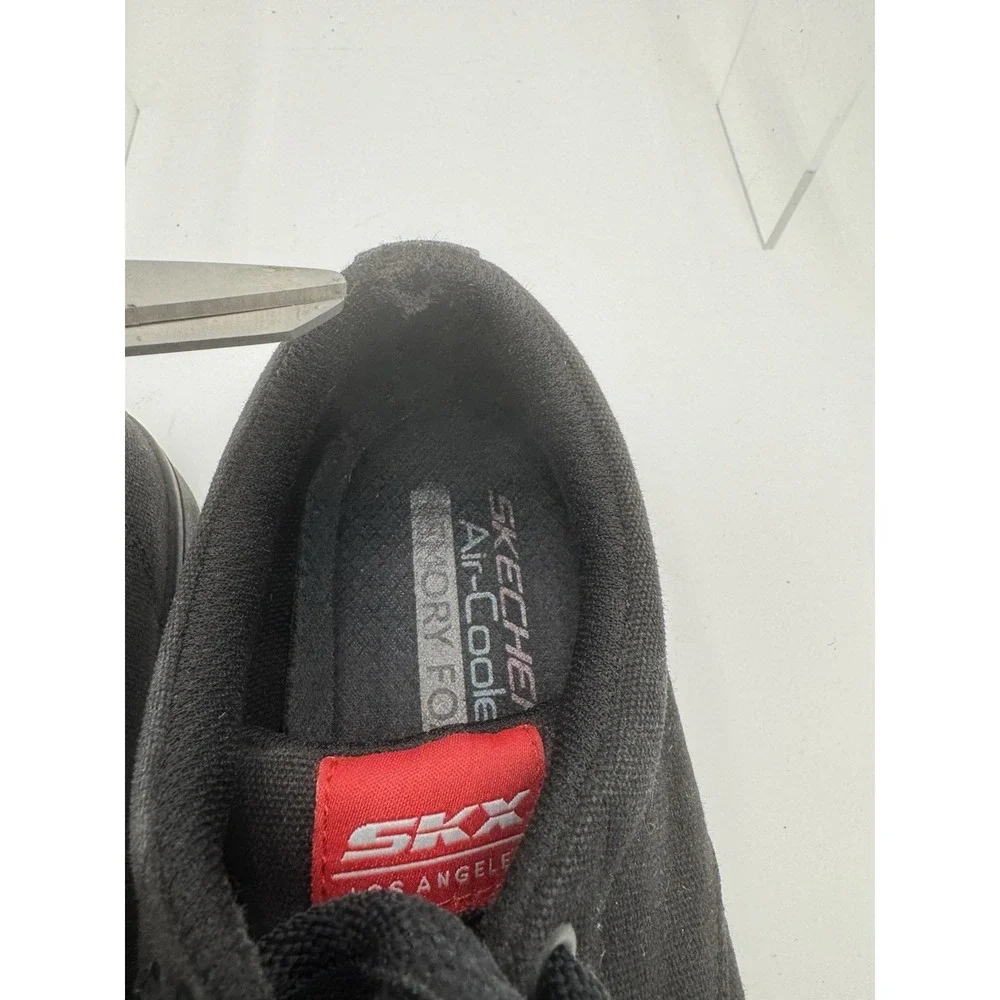 Skechers Men 7.5 Black. Sc 237043 air cooled memory‎ foam.